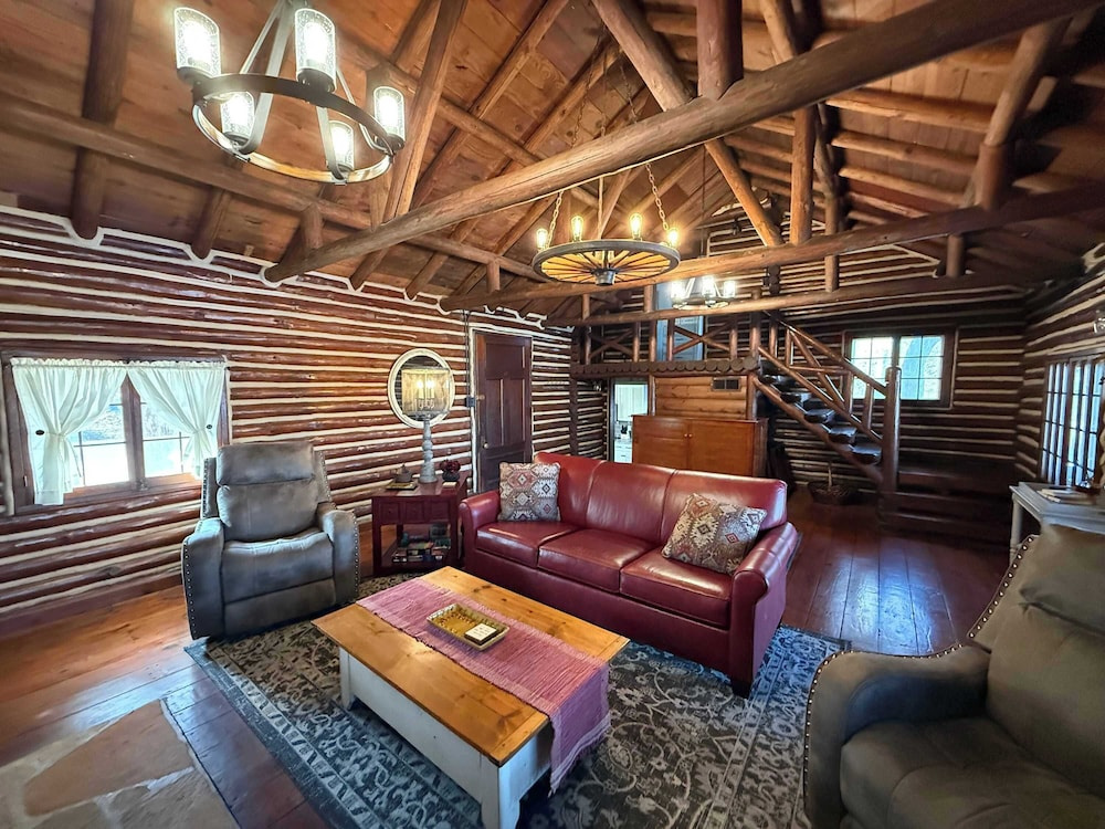 Log Cabin Retreat Two Cabins, One Stay