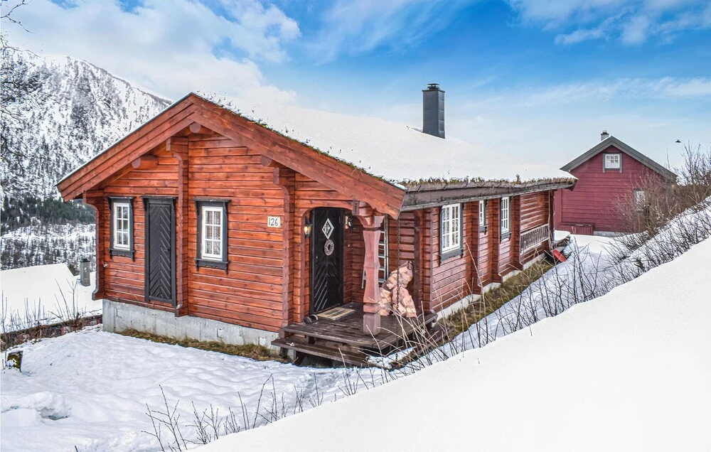 Beautiful Home in Vossestrand With 3 Bedrooms and Wifi