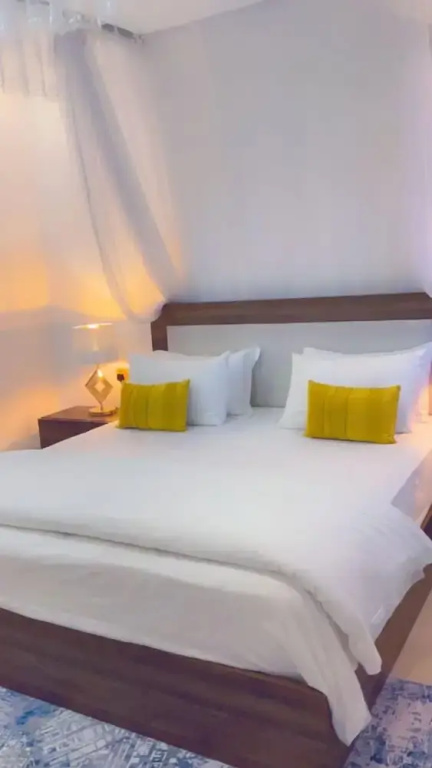 Classic Double room with courtyard view (full double bed)