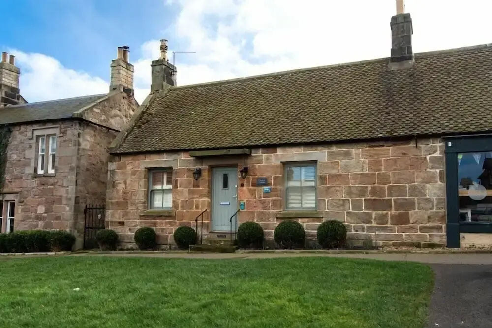 Charlton Cottage