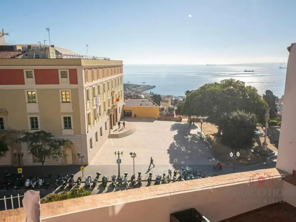 Th56e Apartamentos Murmur la nit