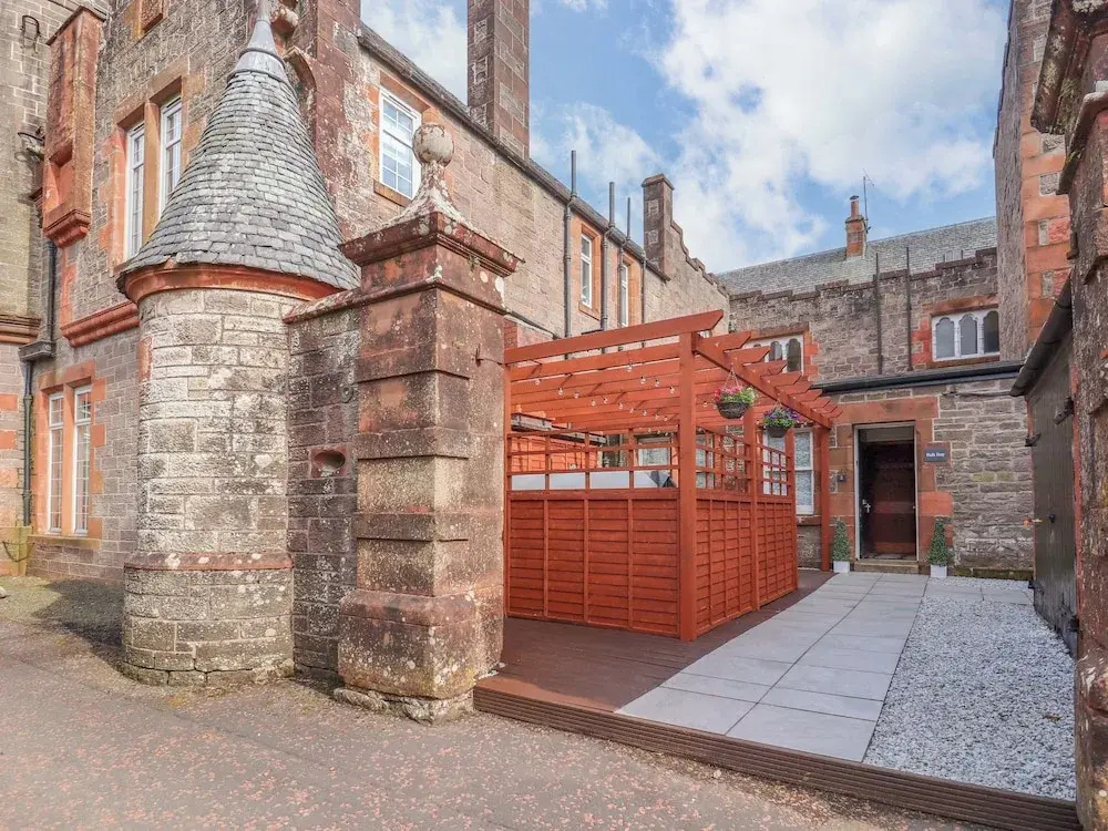 Rob Roy Apartment