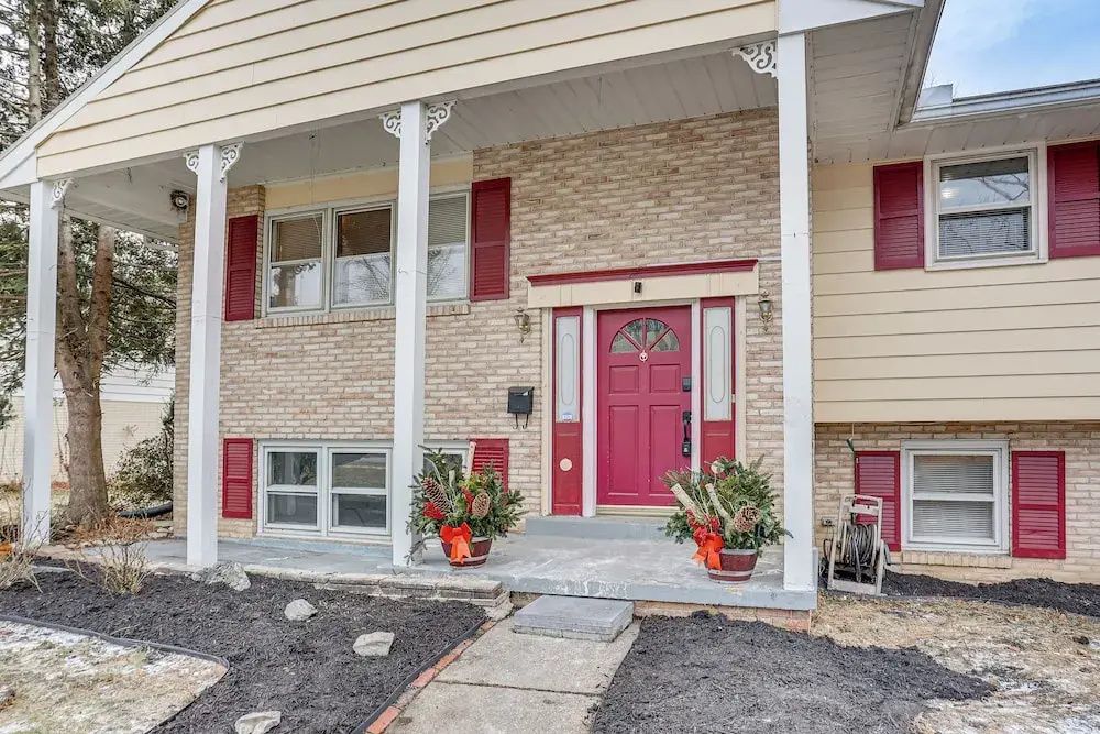 Family Home on Greenbelt, 4 Mi to Dtwn Harrisburg!