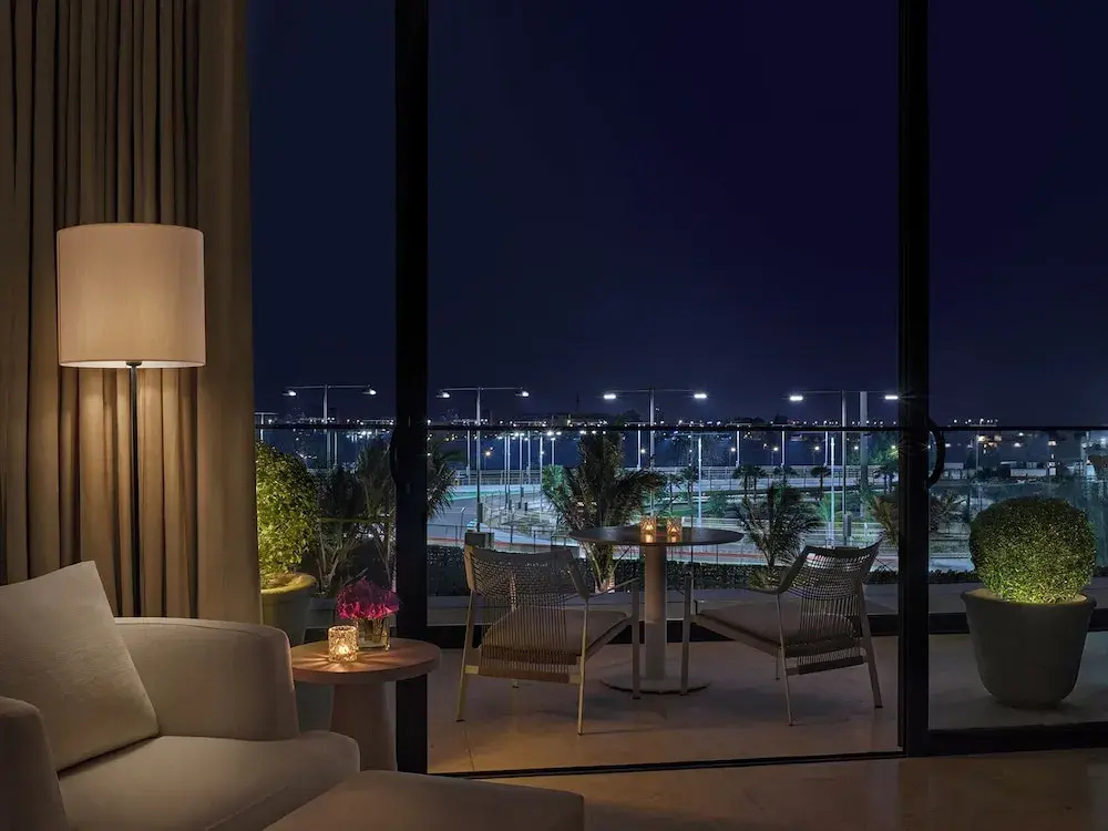Deluxe Double room with balcony and with city view (full double bed)