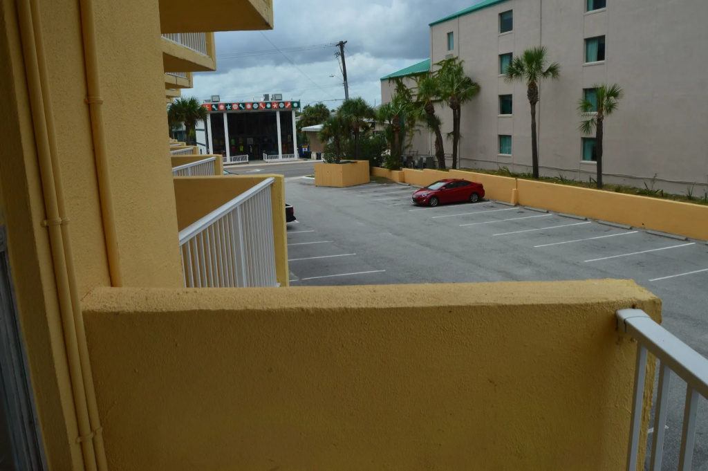 Balcony & Terrace
