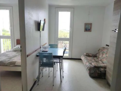 Apartment Massane 3