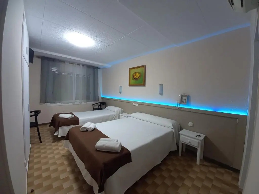 Standard Double room (full double bed)