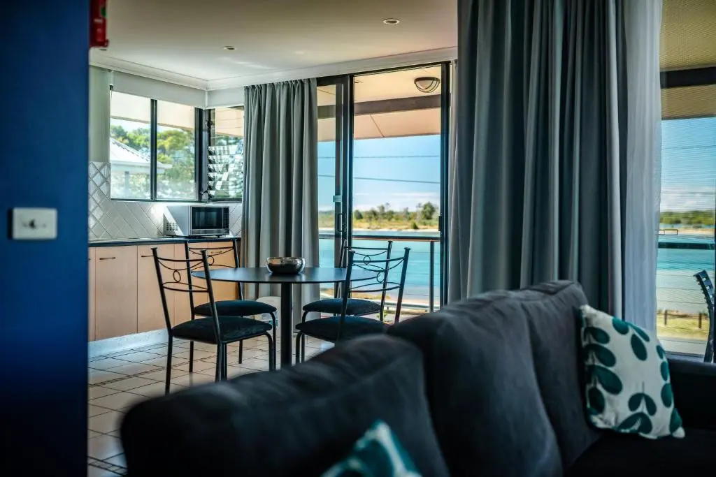 2 Bedrooms Apartment with balcony
