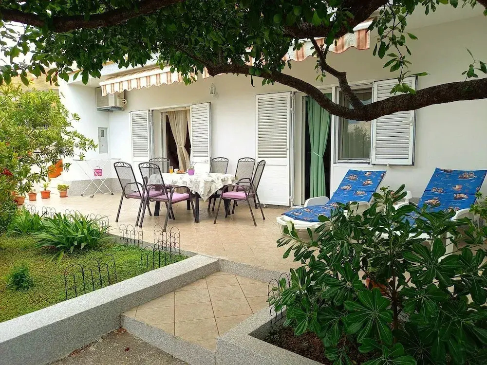Apartment Jema