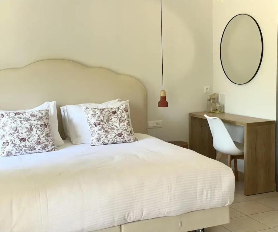 Triple Studio with partial sea view