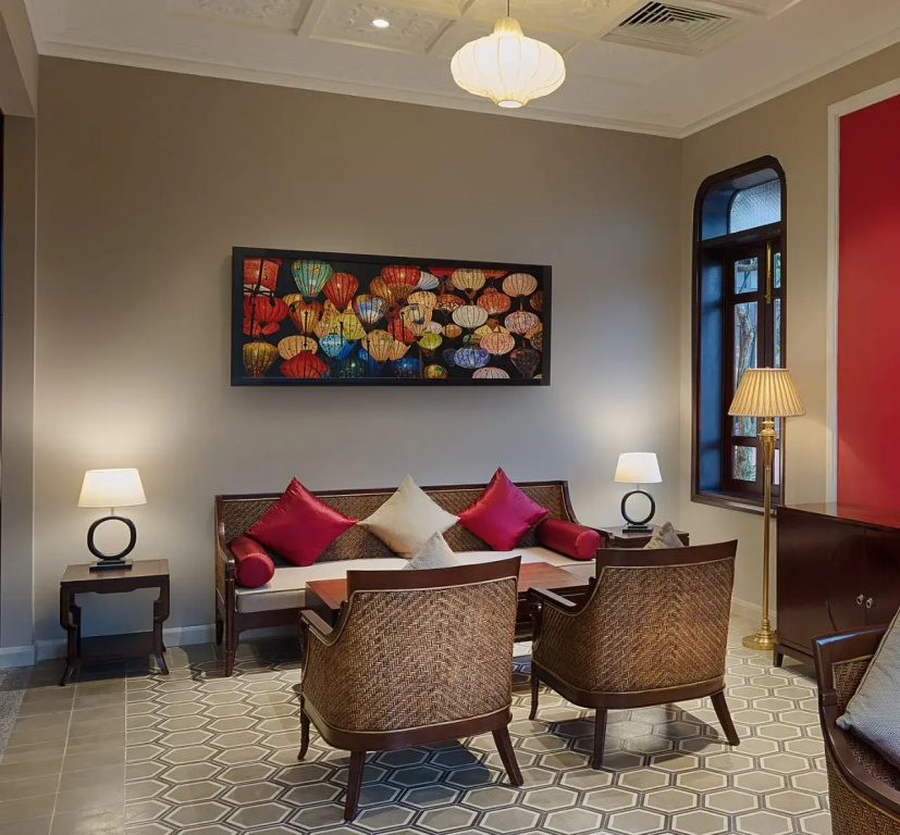 Lobby & Reception
