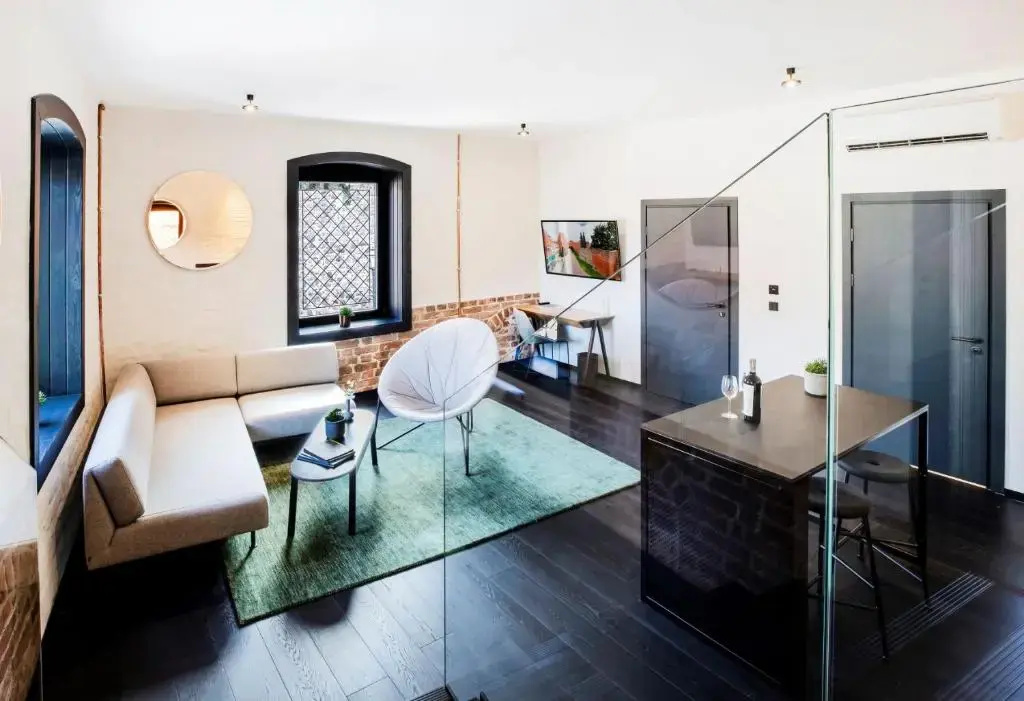 Superior Double Apartment (full double bed)