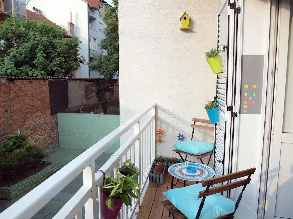Classic Double Studio (full double bed)
