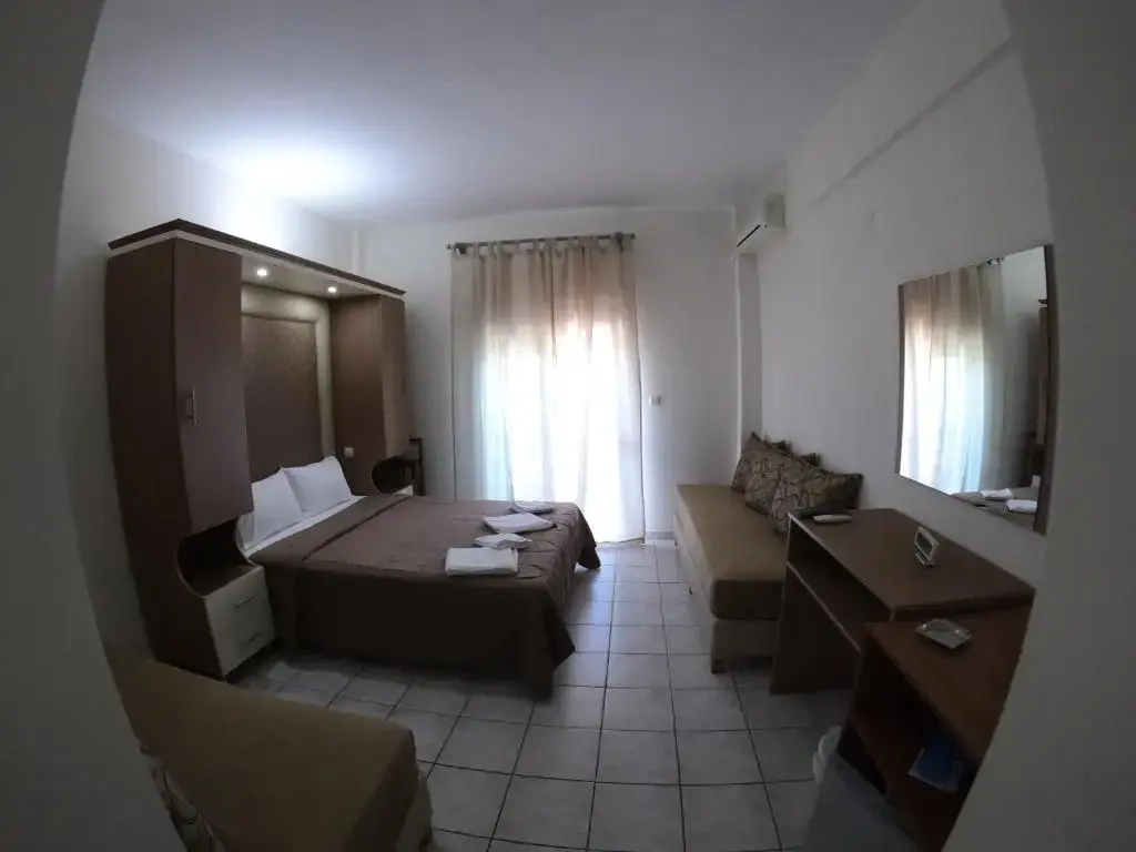 Standard Double room with balcony and with sea view (full double bed)