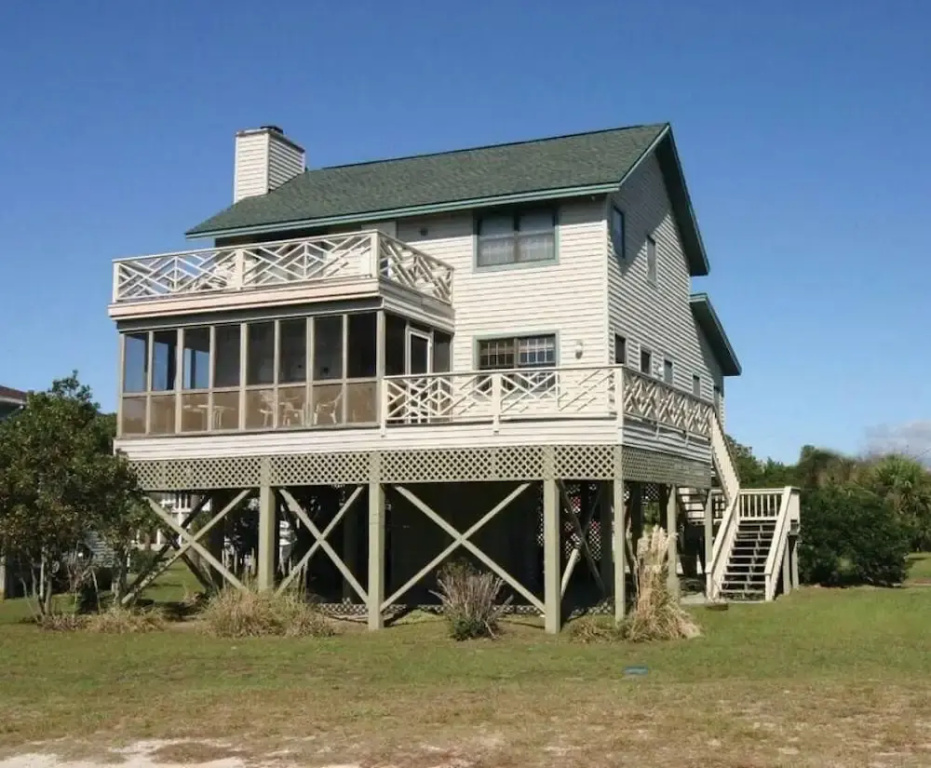 Cottage with balcony