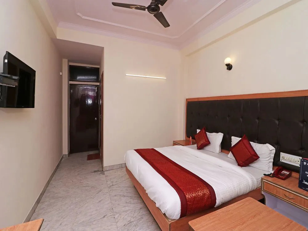 OYO 12419 Hotel Silver Shine - Général