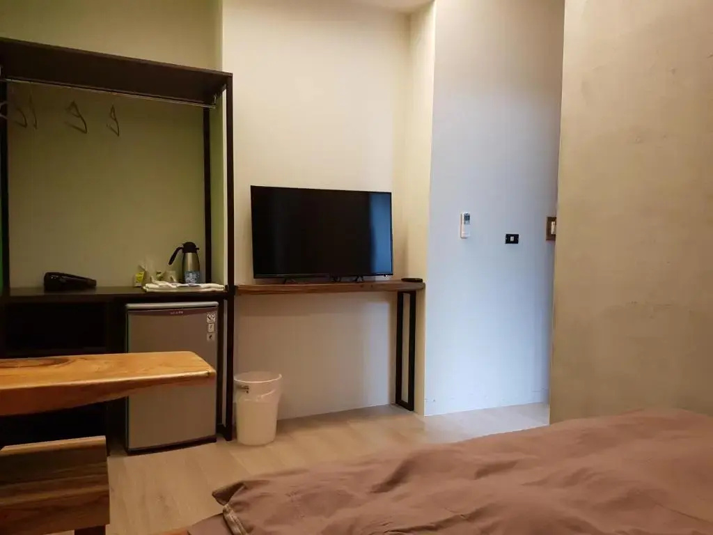 Economy Double room (full double bed)