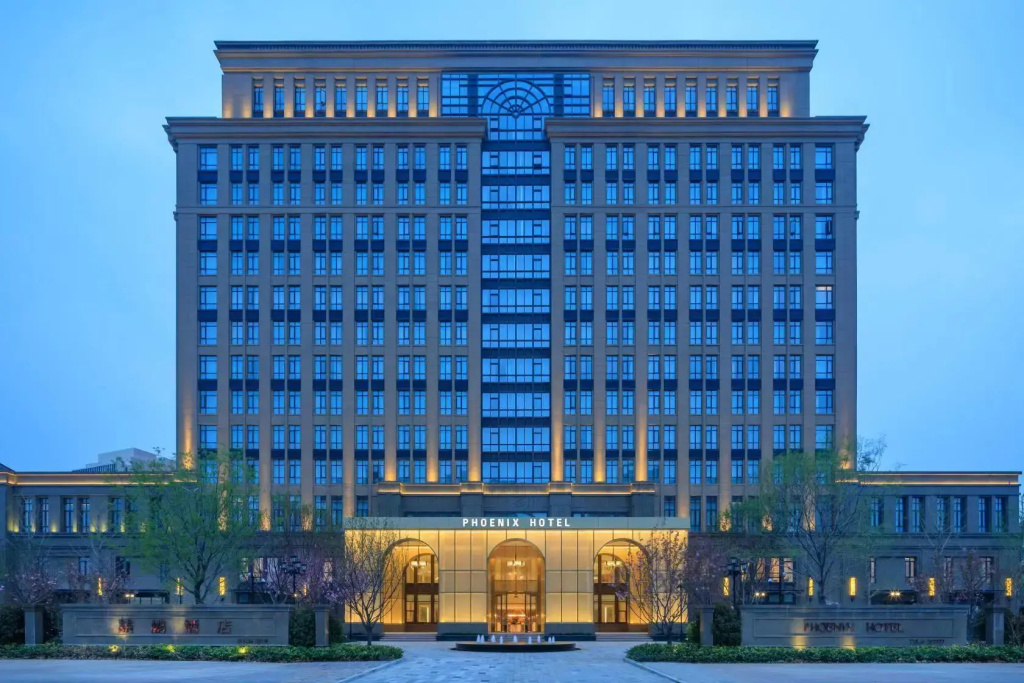 Phoenix Hotel — фото 2