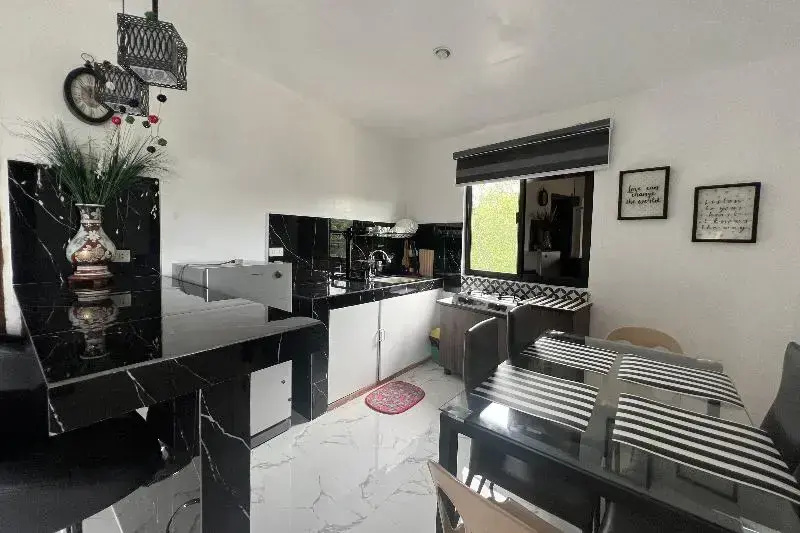 3 Bedrooms Standard room with balcony