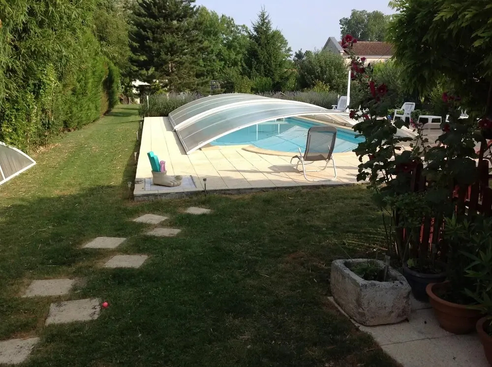 Studio in Saint-jean-d'angély, With Private Pool, Enclosed Garden and