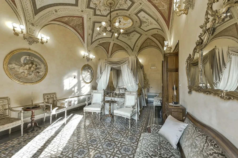 Palazzo Coli Bizzarrini Image 7