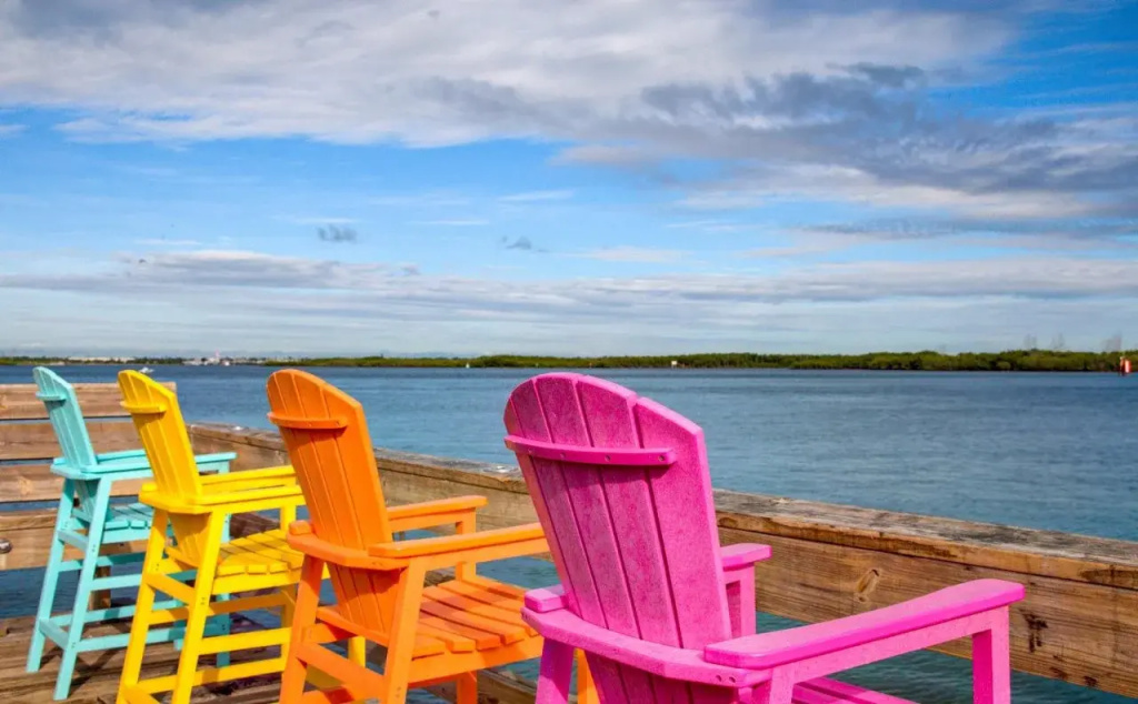 Beach & Waterfront