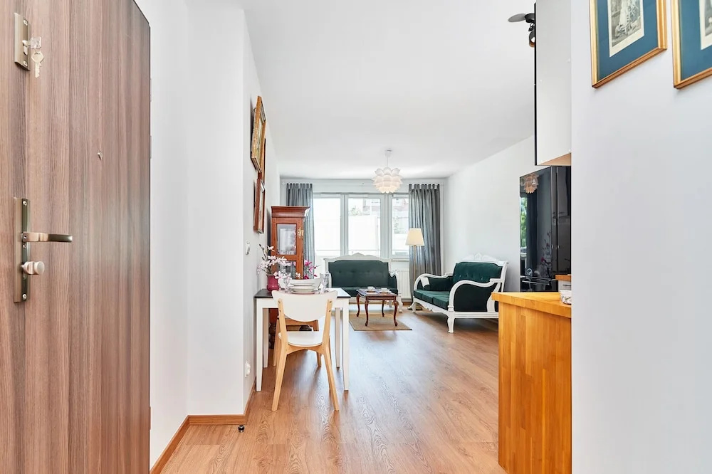 Vintage Apartment Wroclaw by Renters