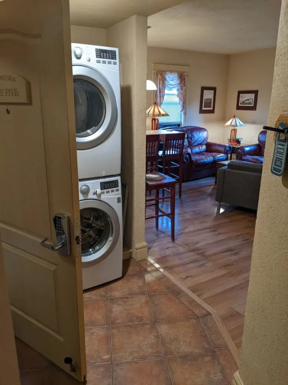 2 Bedrooms Deluxe Suite with river view