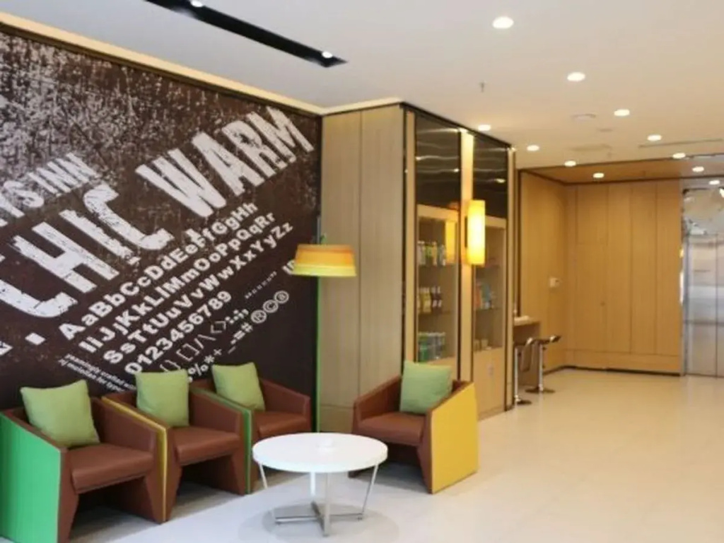 Economy room