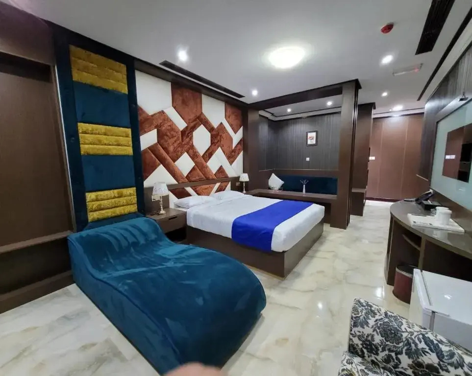Camphor Hotel — 2