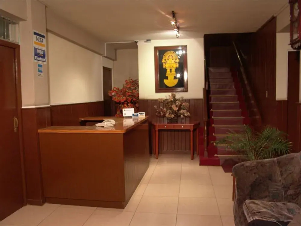 Lobby & Reception