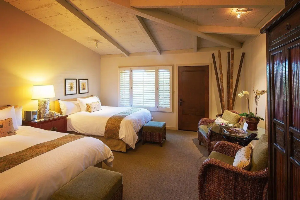 Tradewinds Carmel - Général
