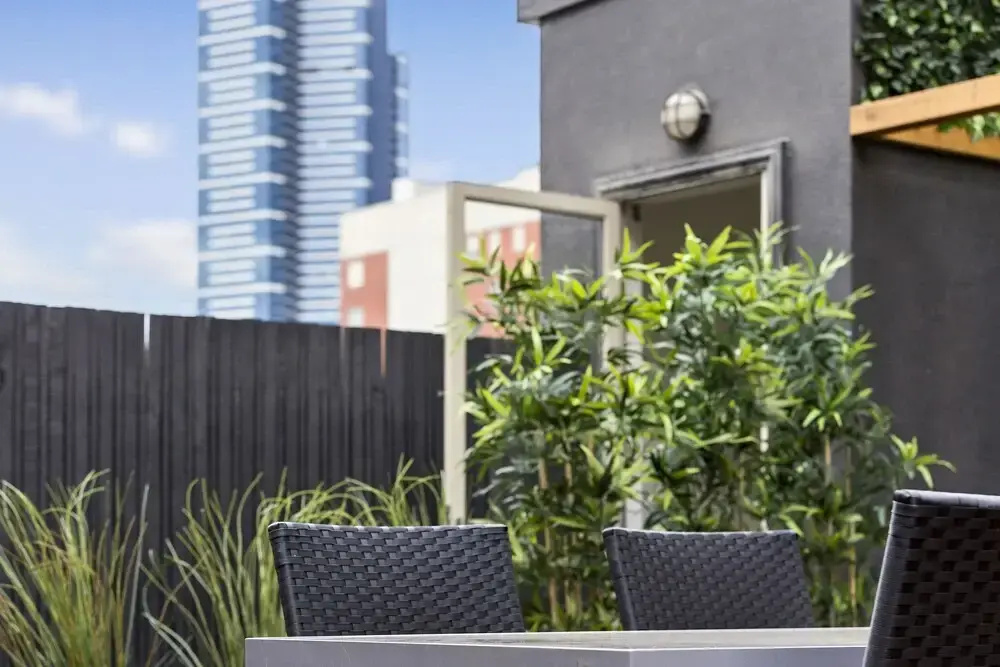 AERIN, 2BDR Melbourne Apartment