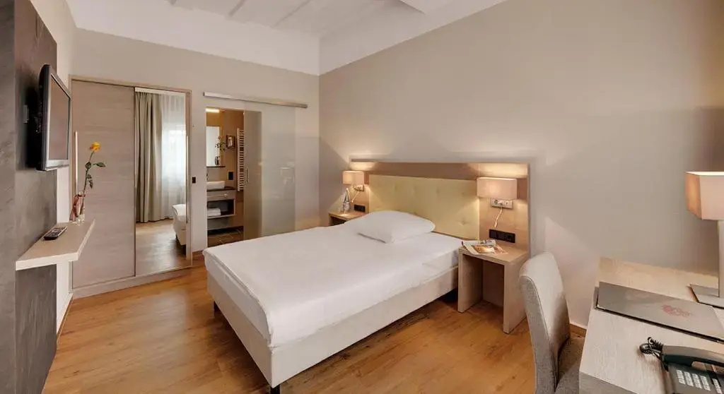 Hotel Doctor Weinstube - Chambres