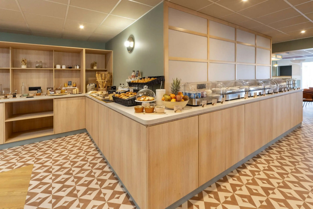 Sure Hotel by Best Western Caen Mémorial — фото 6