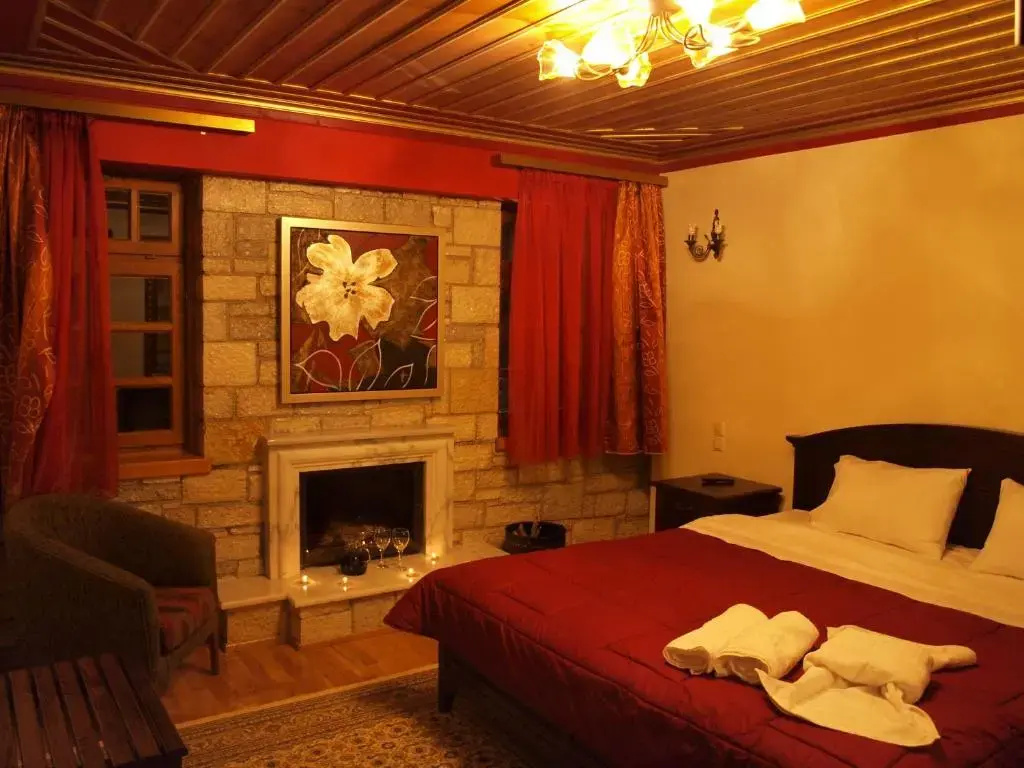Deluxe Double room (full double bed)