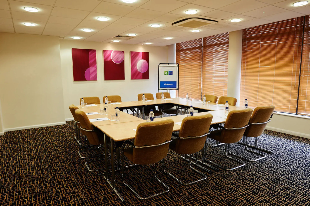 Holiday Inn Express Cheltenham by IHG - Général