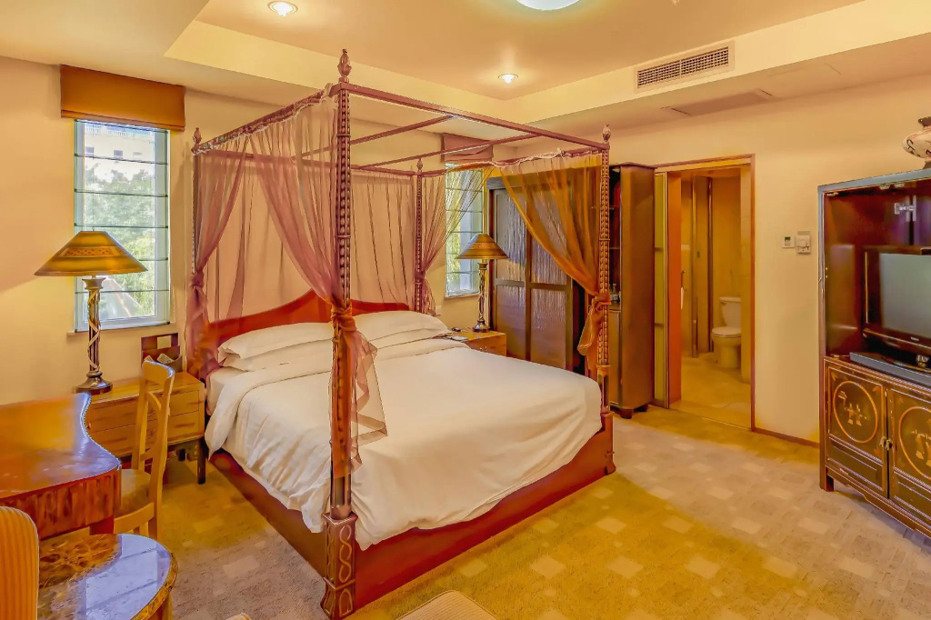 Hotel photo 11