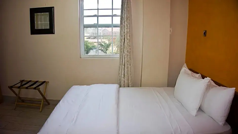 Tropical Enclave Hotel - Chambres
