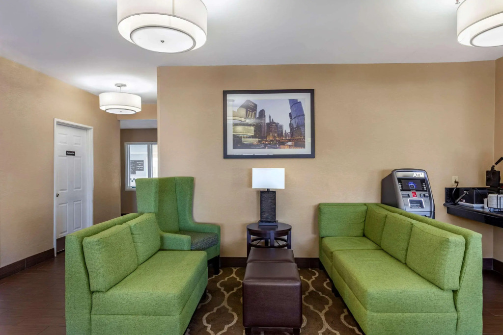 Comfort Inn Gurnee near Six Flags - фото 15