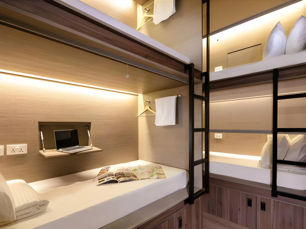 BEAT. Capsule Hostel @ Boat Quay — 3