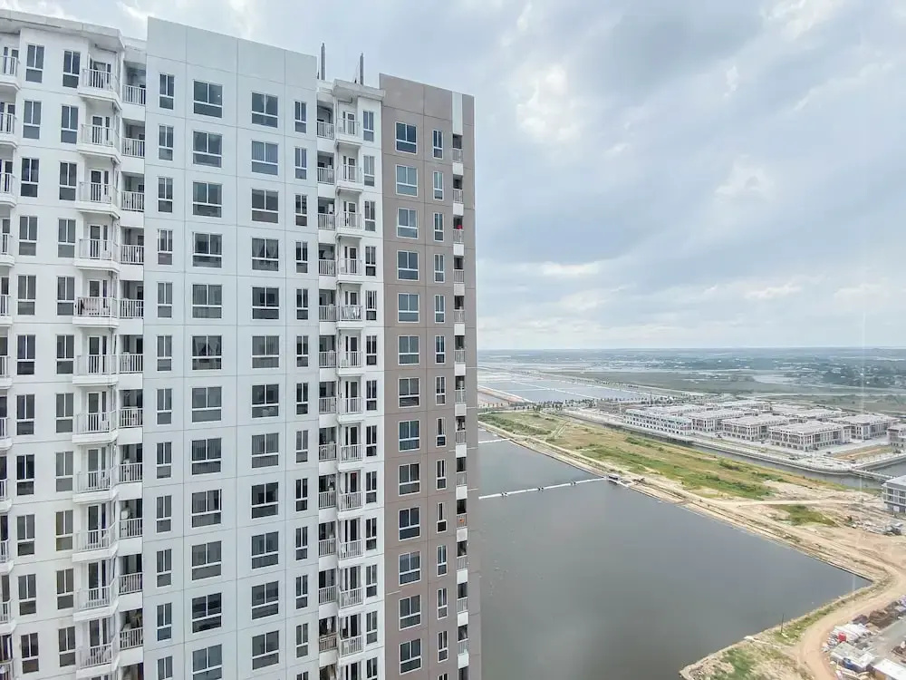 2Br (No Kitchen) Near Tokyo Hub At Tokyo Riverside Pik 2 Apartment