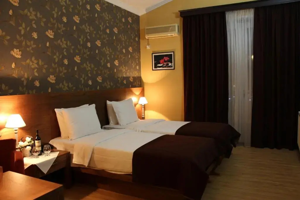 Comfort room