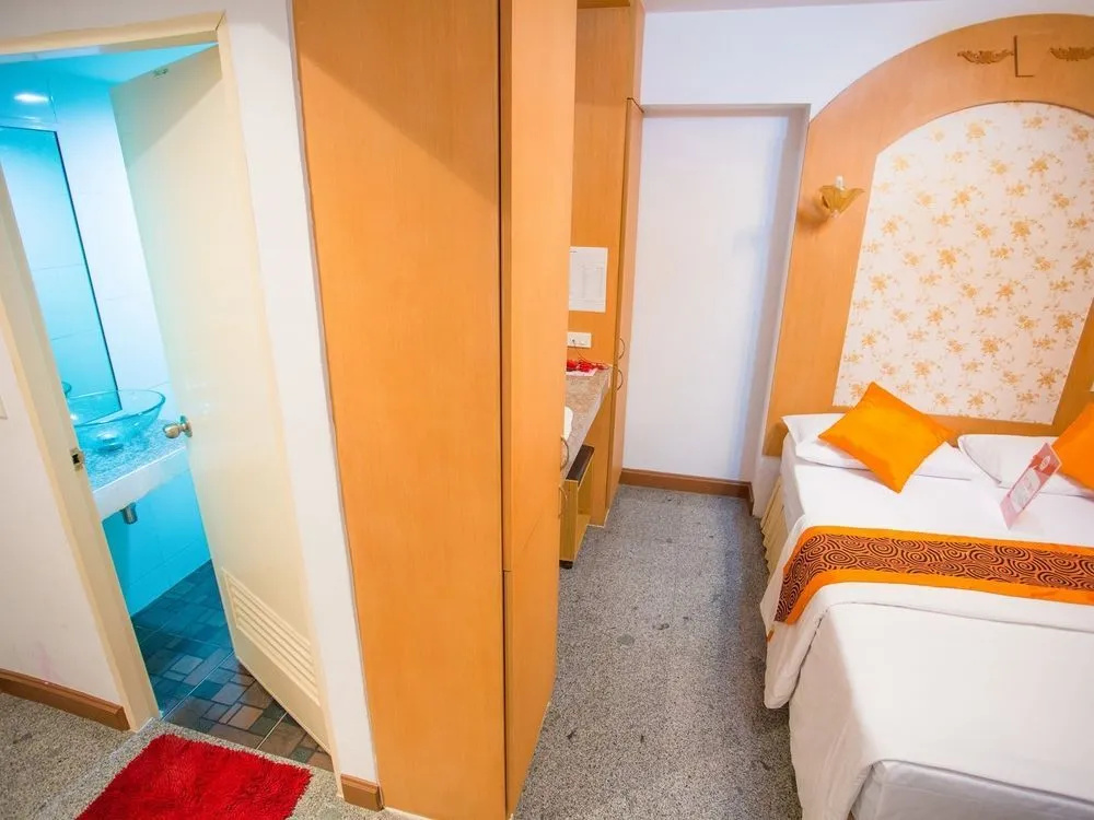 Nida Rooms Petkasem 581 Golden Place