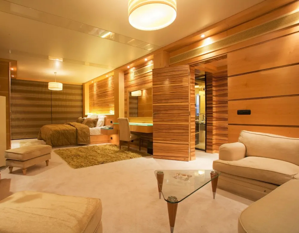 Standard Penthouse room