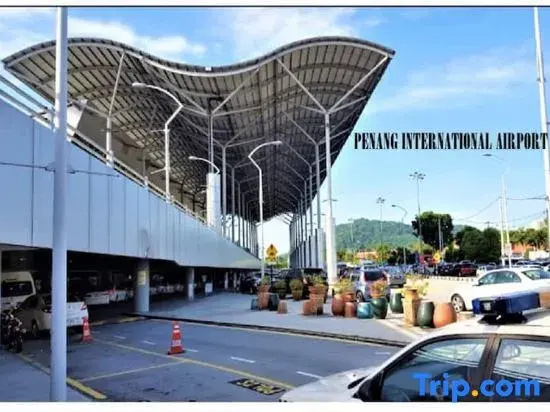 3 Bed Exec Suite Rumahku Airport Penang
