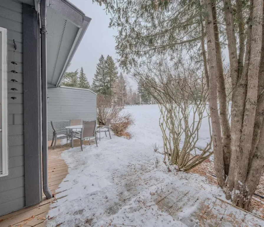 Meadow Lake Townhouse