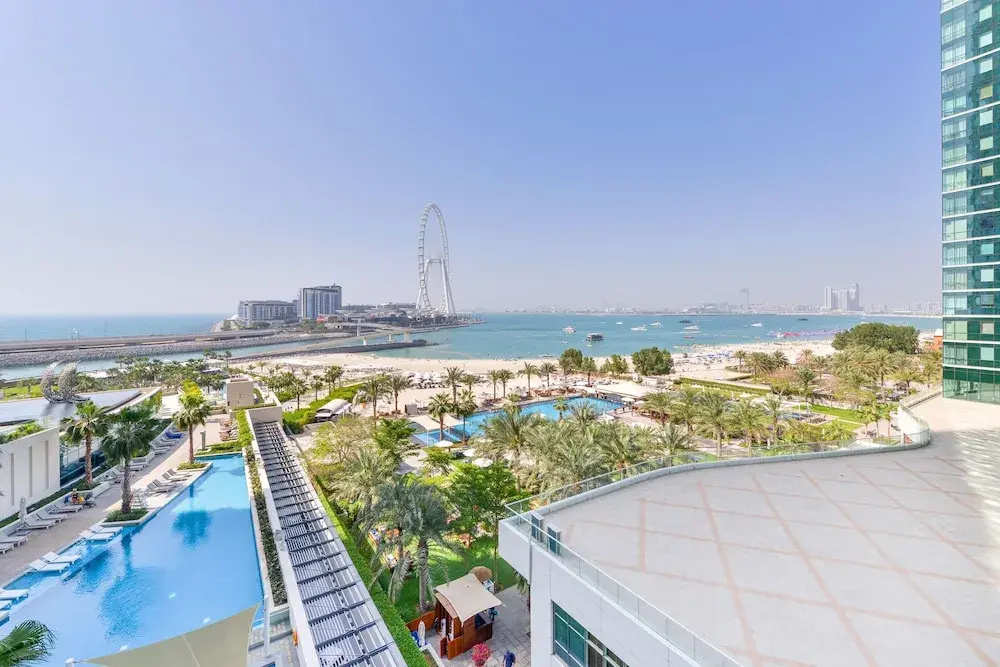 Beach & Waterfront