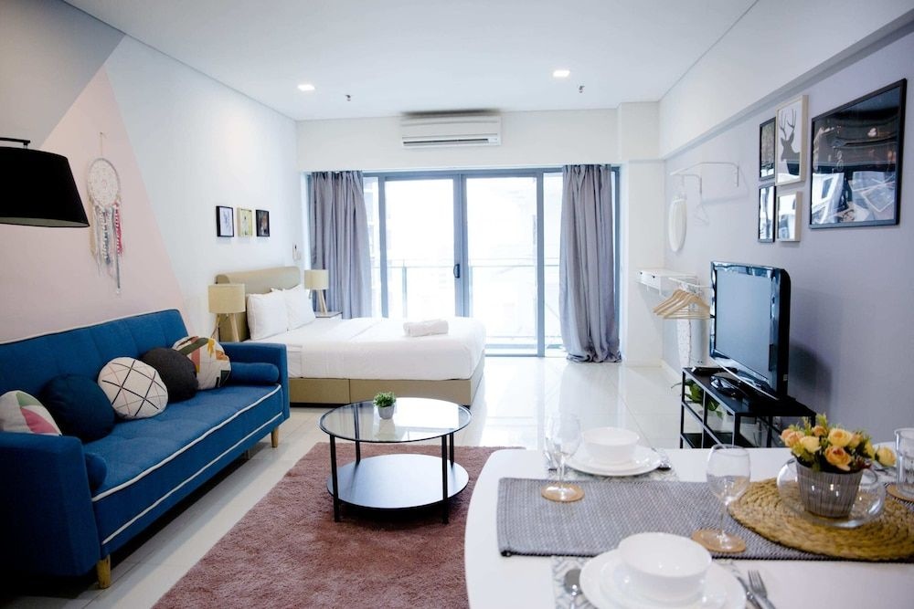 Summer Suites Residences By Plush — фото