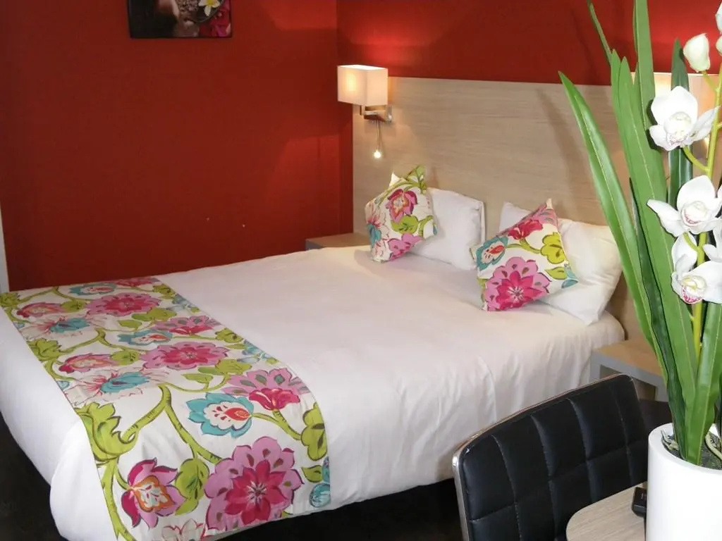 Logis Cris Hôtel et Restaurant - Lyon Sud-Est - Chambres